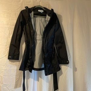 Columbia rain coat with tie